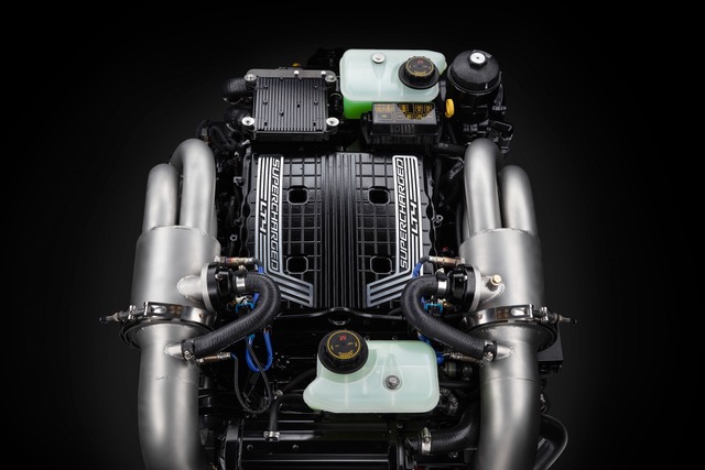 Supercharged LT4 Engine